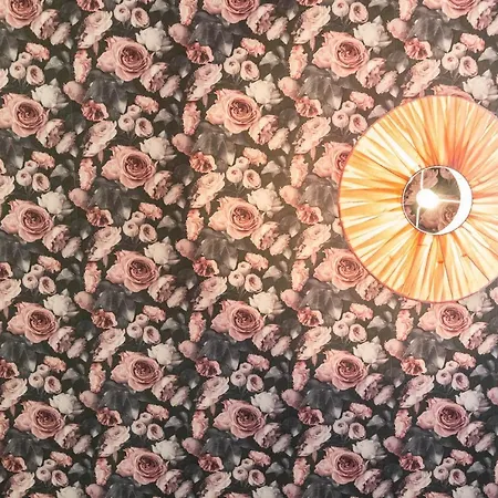 Glamorous And Brand New 2 Bedroom *