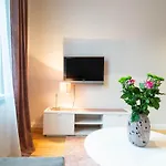 Glamorous And Brand New 2 Bedroom